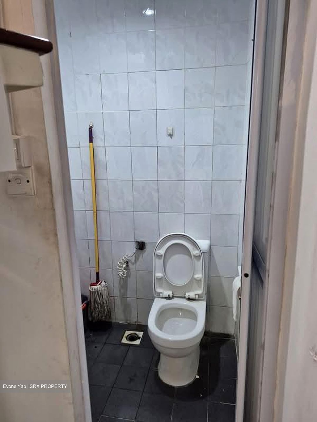 Joo Chiat Road (D15), Shop House #569191031